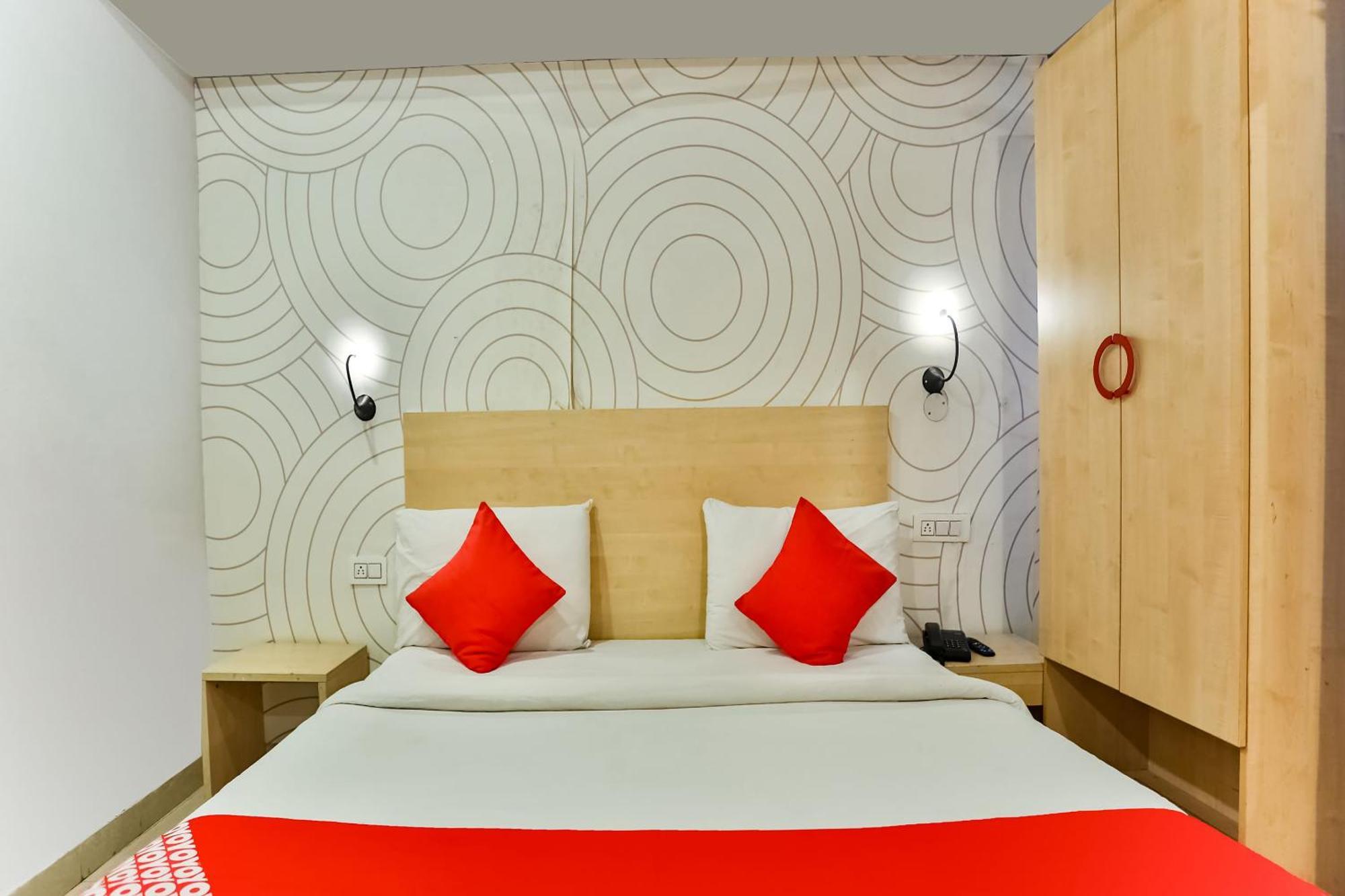 Hotel O Happy Inn Дели Экстерьер фото